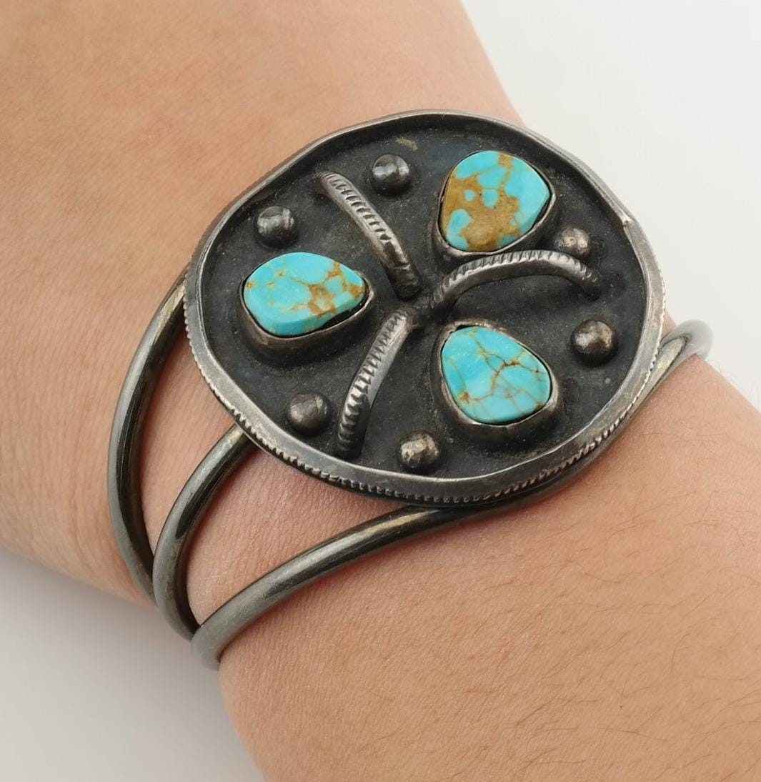 Native American Sterling Silver & Turquoise Cuff Bracelet | Vintage Southwestern Jewelry | 1970s