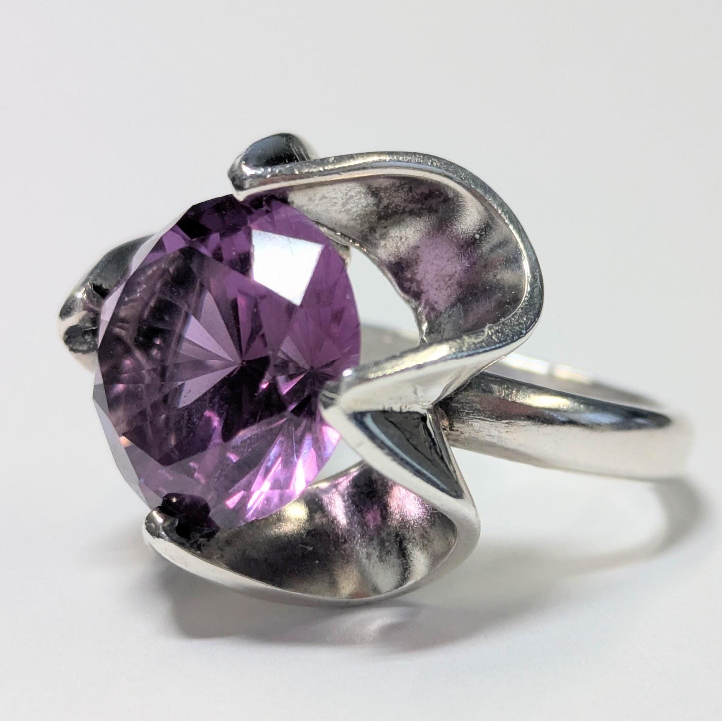Sterling Silver Ring Lab Corundum Floral Purple Sz5 1/2 R5469