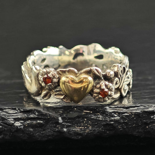 14K Gold Heart & Ruby Detailed Band Sterling Silver Ring Sz 7 R6592