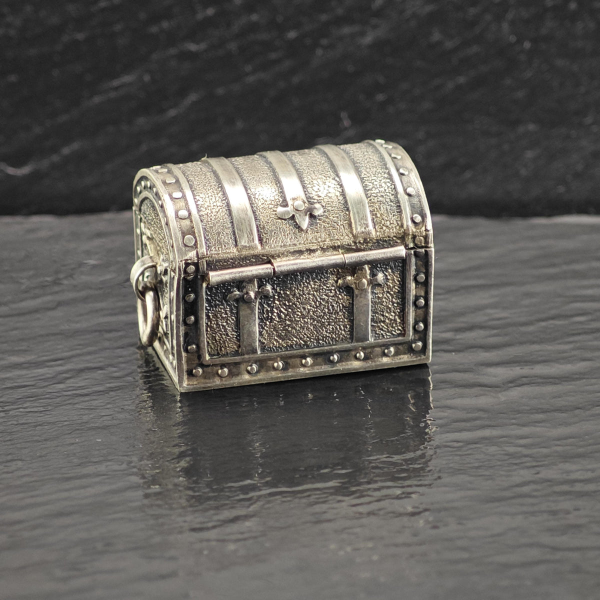 Vintage Sterling Silver Trinket Treasure Chest MISC0409