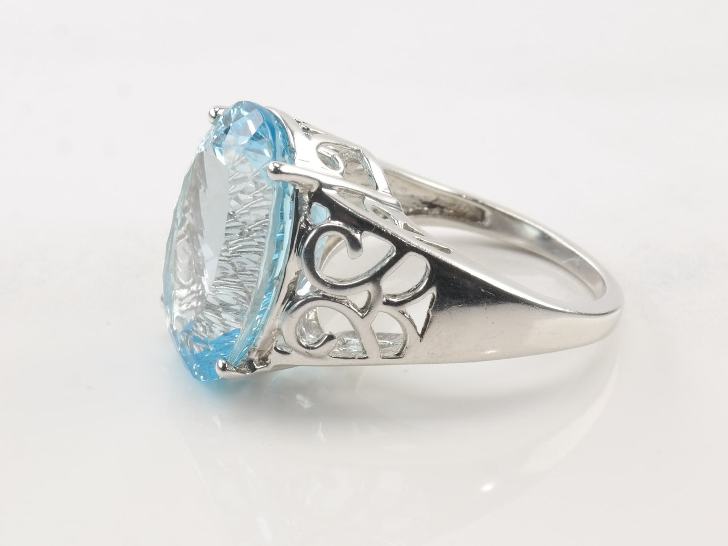 Sterling Silver Ring Topaz Fantasy Cut Size 7