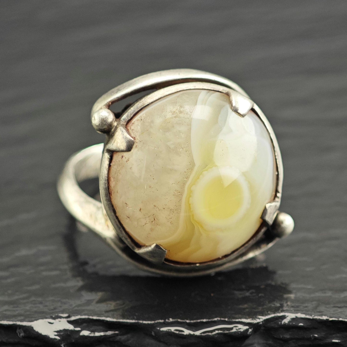 White Agate Sterling Silver Ring Sz 8 3/4 R6636