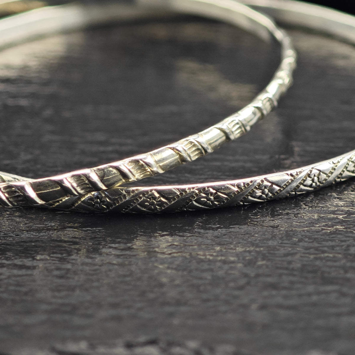 Choice of Repousse Sterling Silver Bangles Sz 8" BR3122