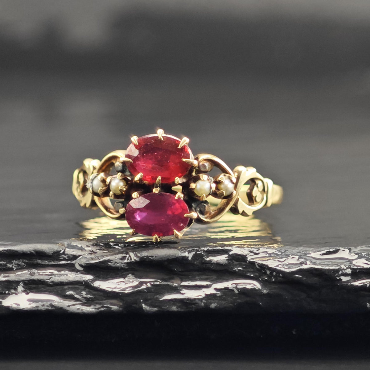 Genuine Ruby & Diamond Cluster 10K Gold Ring Sz 7 R6769