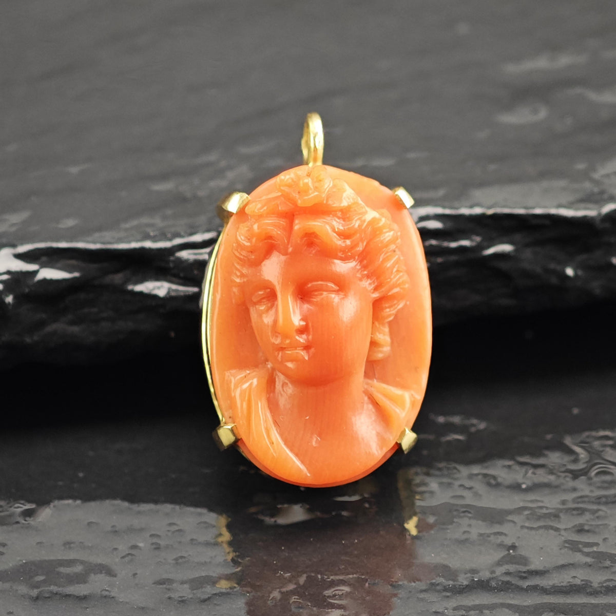 Antique Coral Cameo 14K Gold Charm P3104