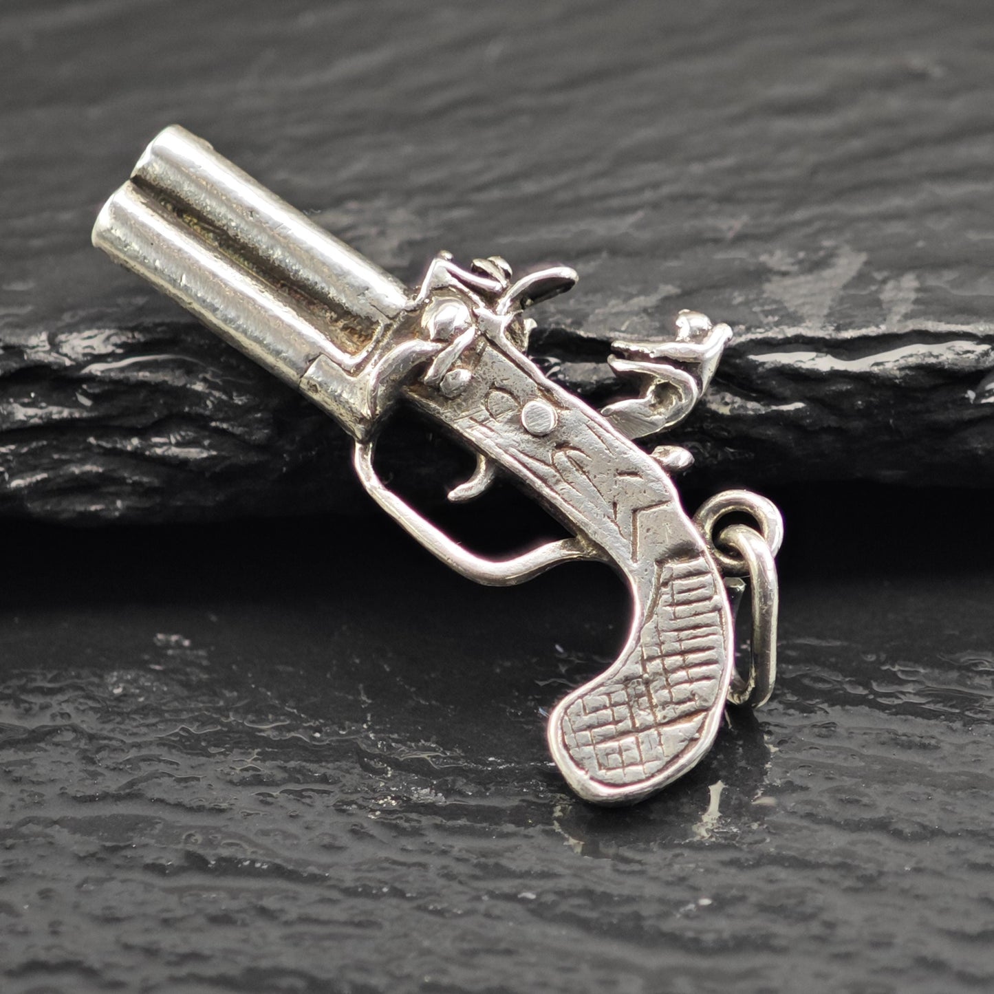 Flintlock Pendant Sterling Silver P3082