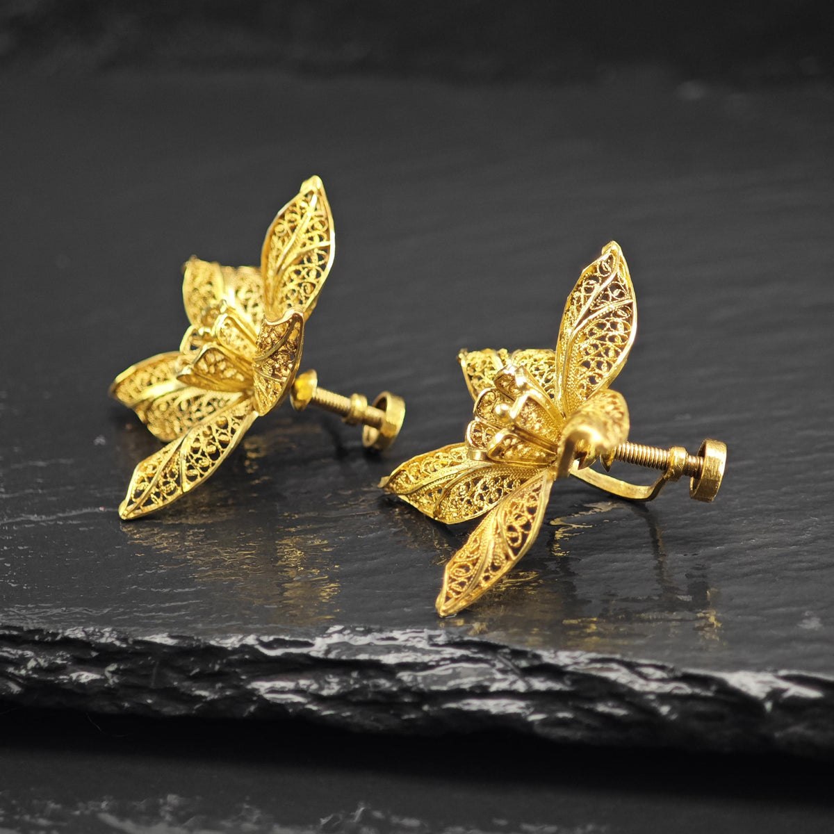 Vintage Gold Gilded Filigree Flower Sterling Silver Screw Back Earrings ER3209