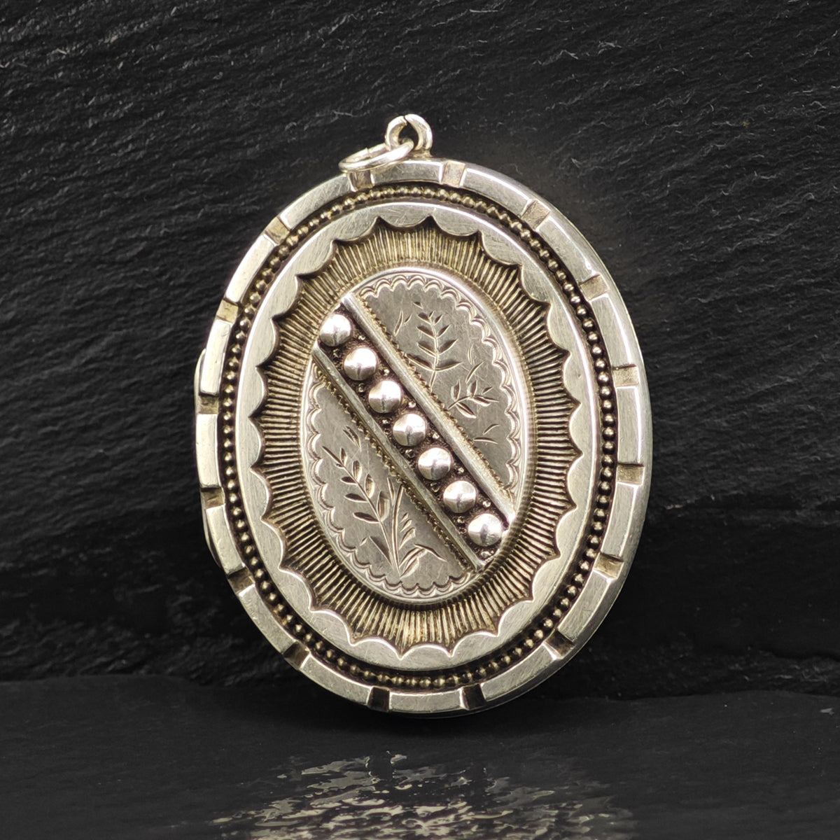 1882 Victorian Memorial Sterling Silver Locket Pendant P3097