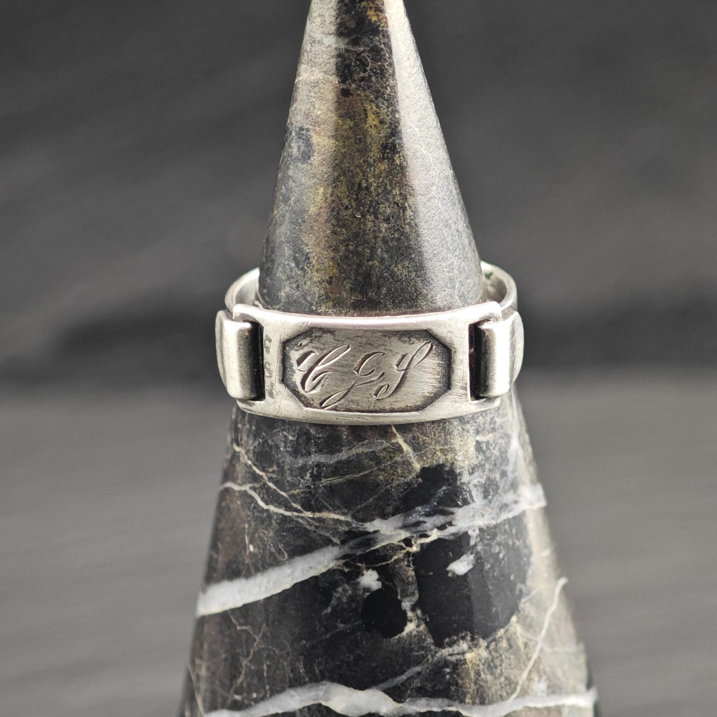 Monogrammed Forget Me Not Band Sterling Silver Ring Sz 5 1/4 R6700