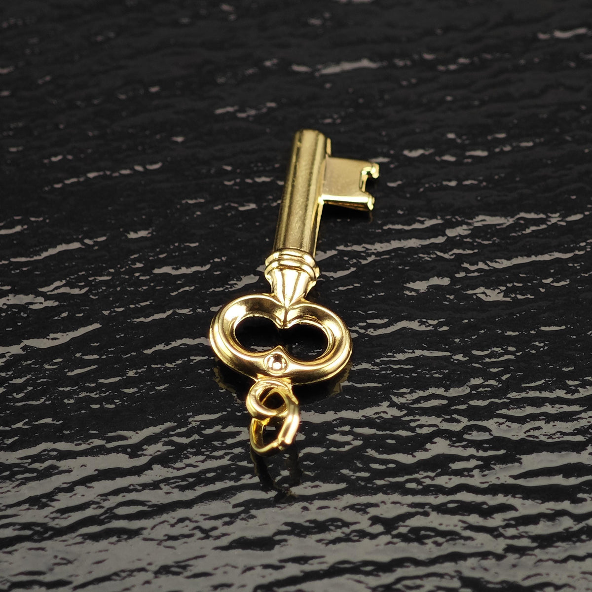 14K Gold-Filled Italy Milor Key Pendant P3158