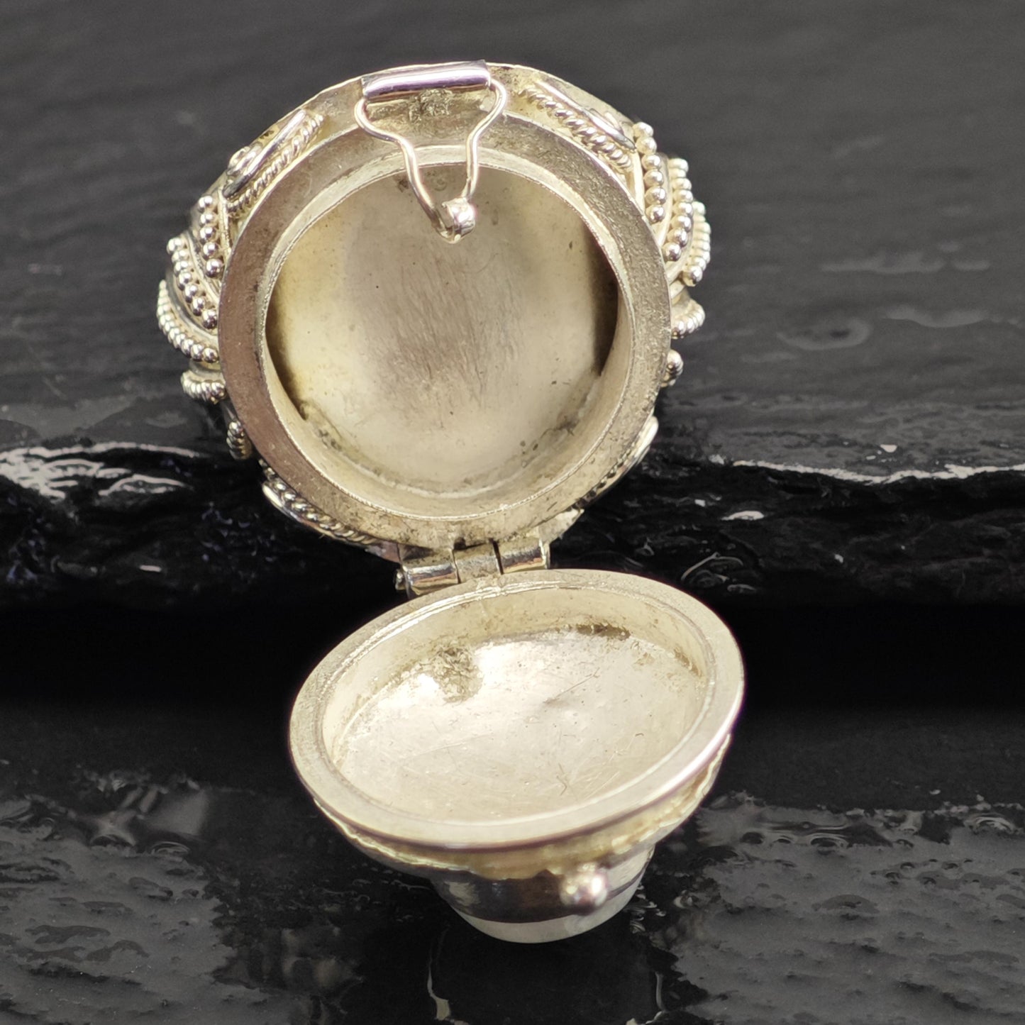 Moonstone Posion Locket Sterling Silver Ring Sz 7 1/2 R6740
