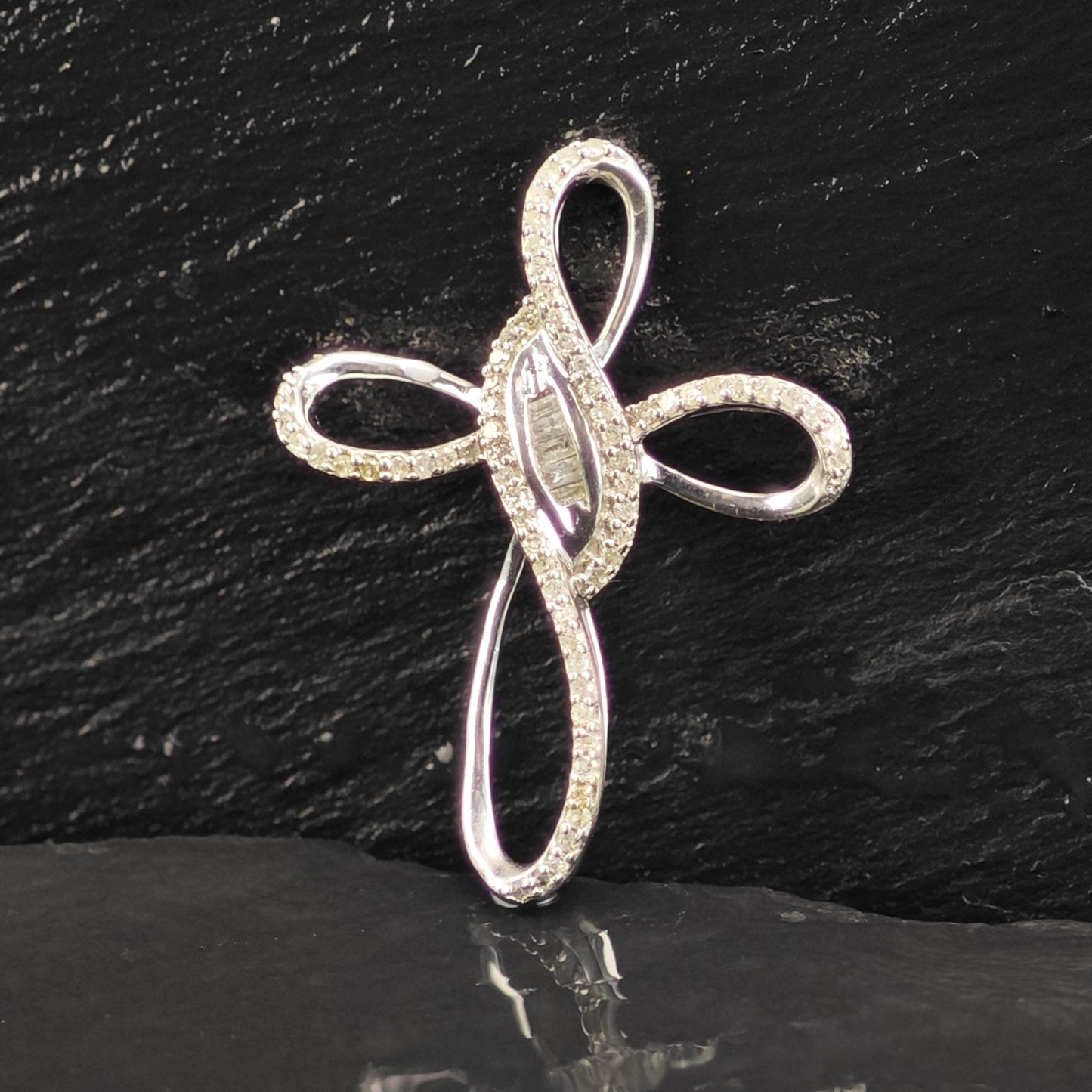1/3cttw Diamond Cross Sterling Silver Pendant P3051