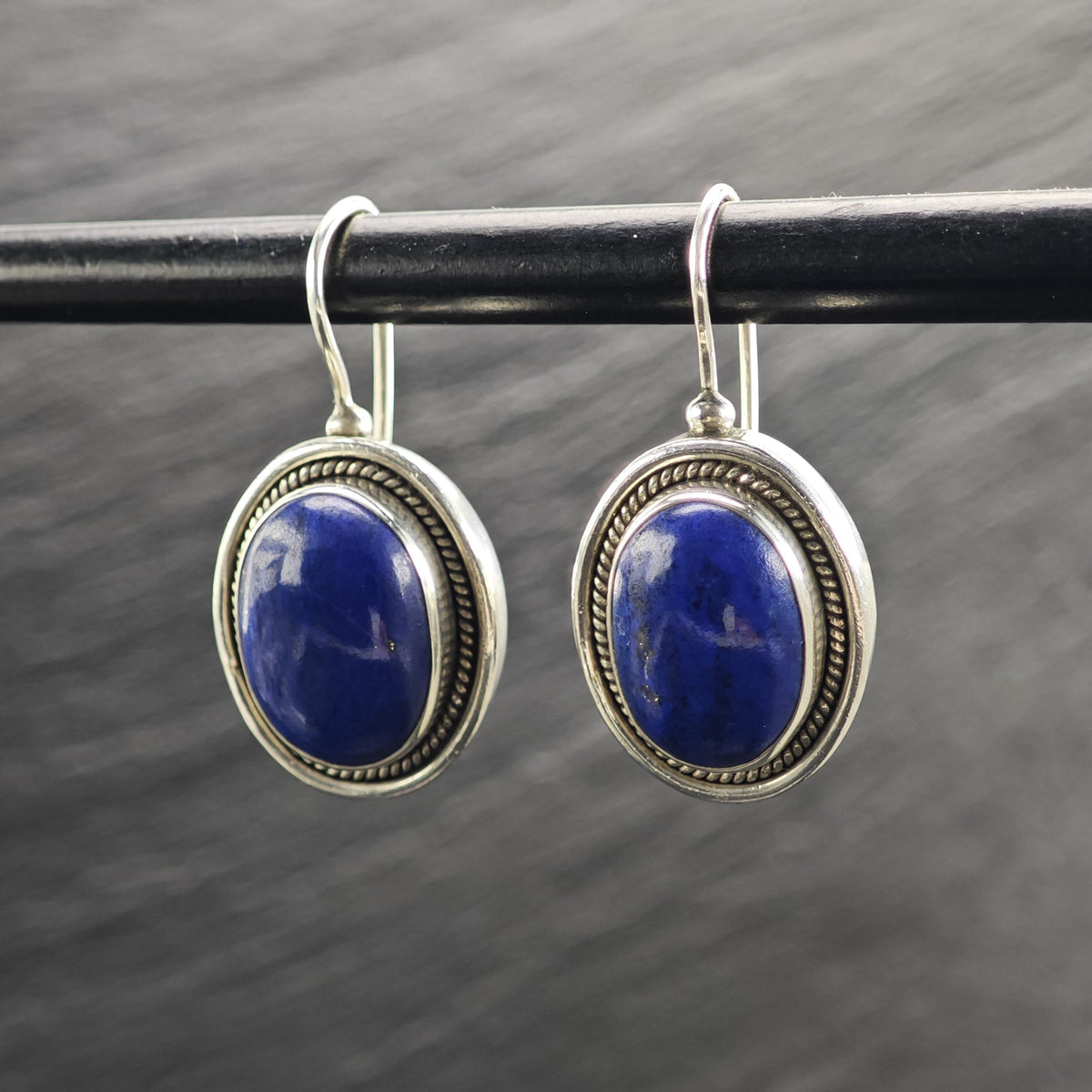 Vintage Lapis Oval Sterling Silver Dangle Earrings ER3215