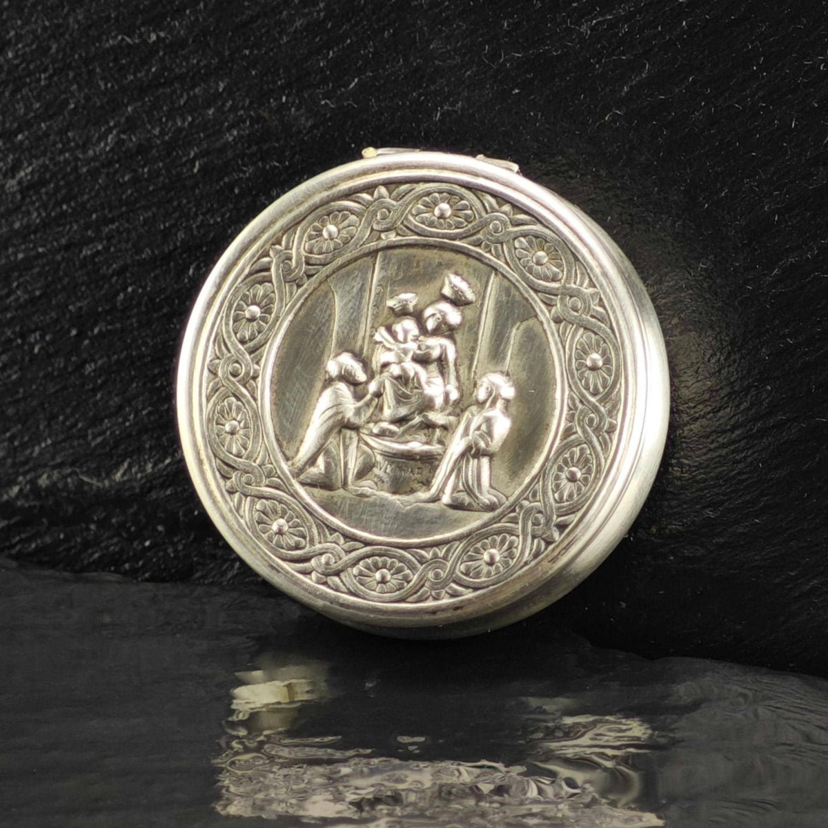 Vintage Repousse Nativity Scene Trinket Box 800 Silver MISC0420
