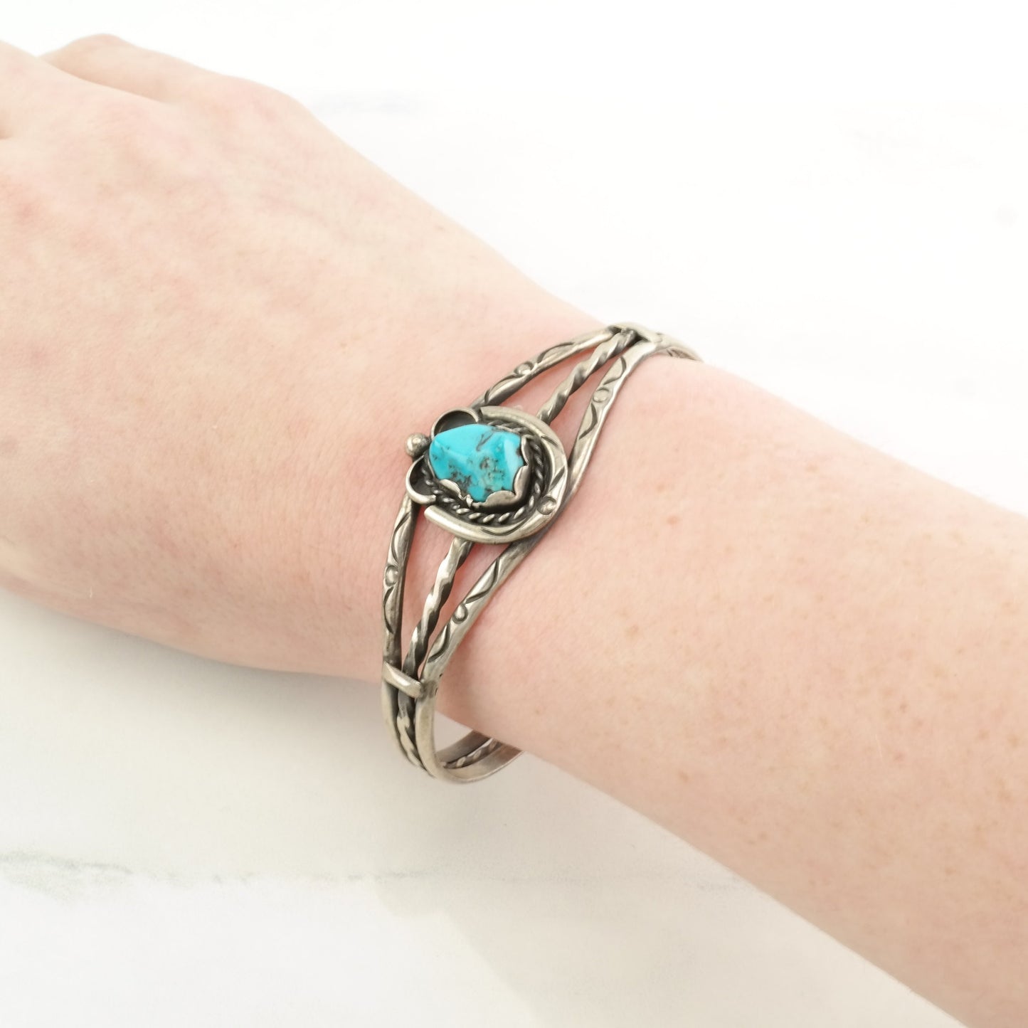 Native American Sterling Silver Cuff Bracelet Blue Turquoise