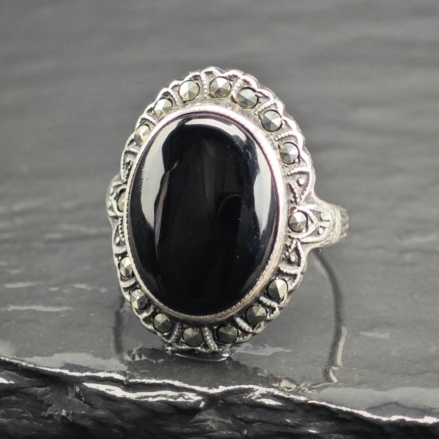 Art Deco Uncas Onyx Sterling Silver Ring Sz 5 1/2 R6713Dor