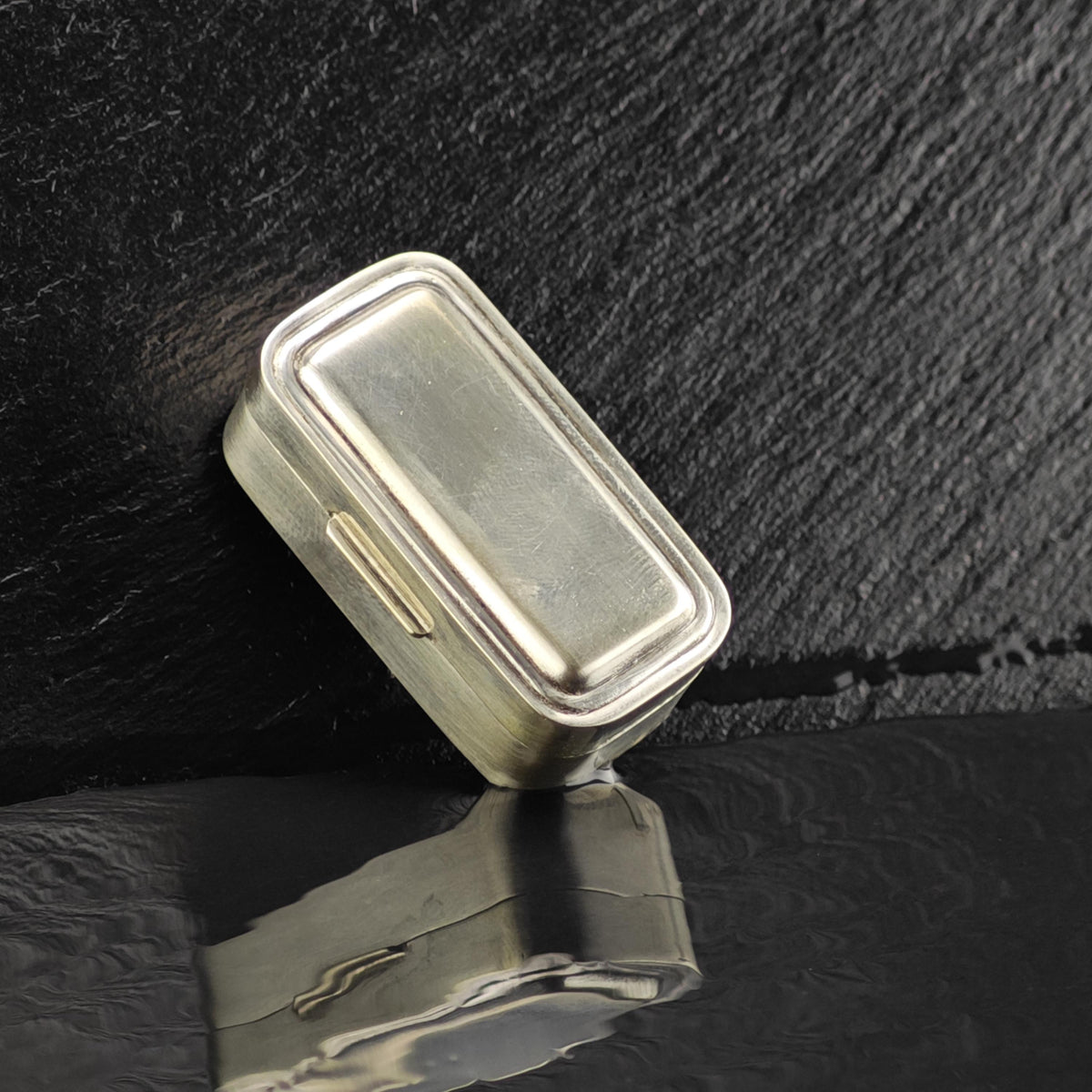 Vintage Italian 800 Silver Pill Box Sterling MISC0410