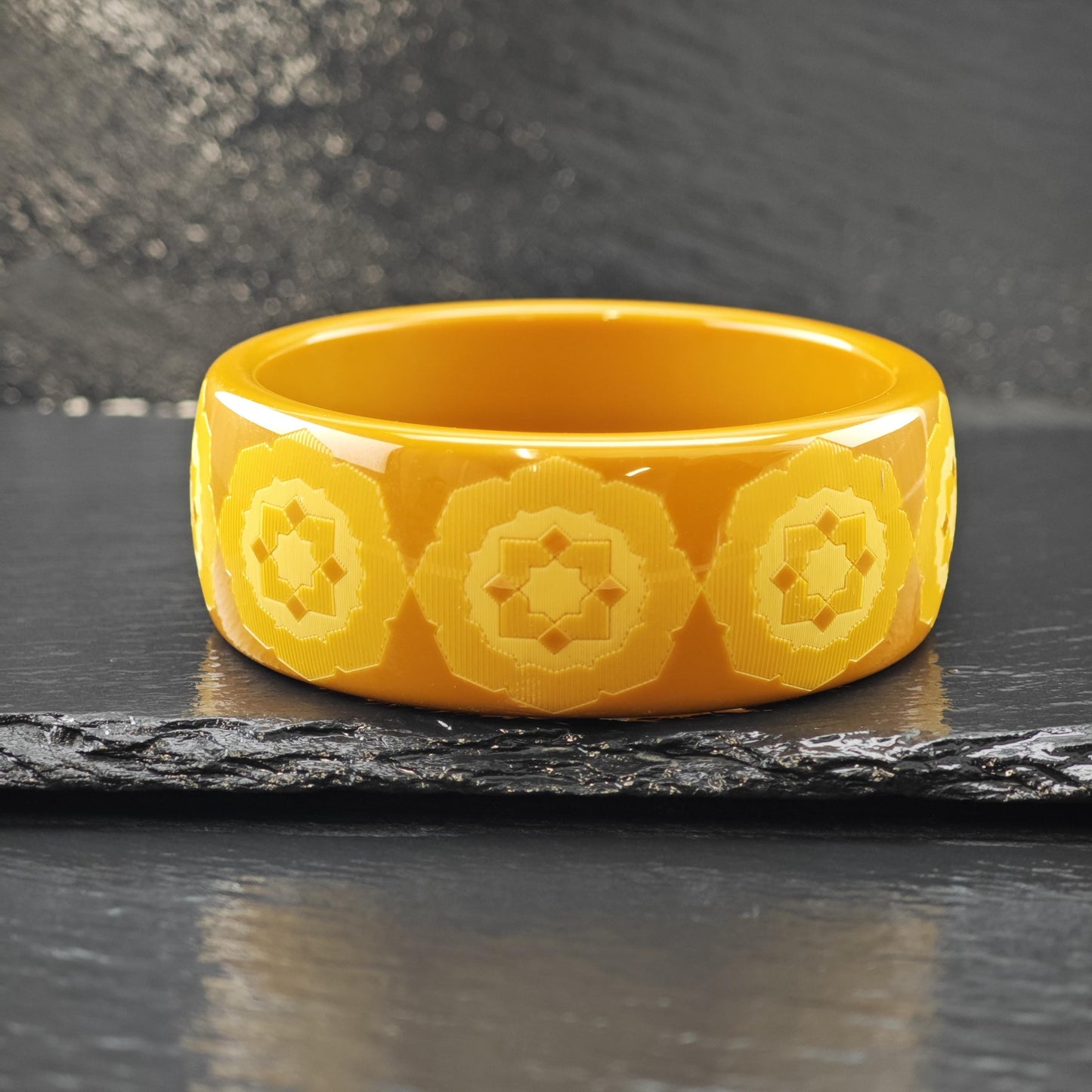 Tiffany & Co. Paloma Picasso Tan Caramel Zellige Resin Bracelet Sz 7"