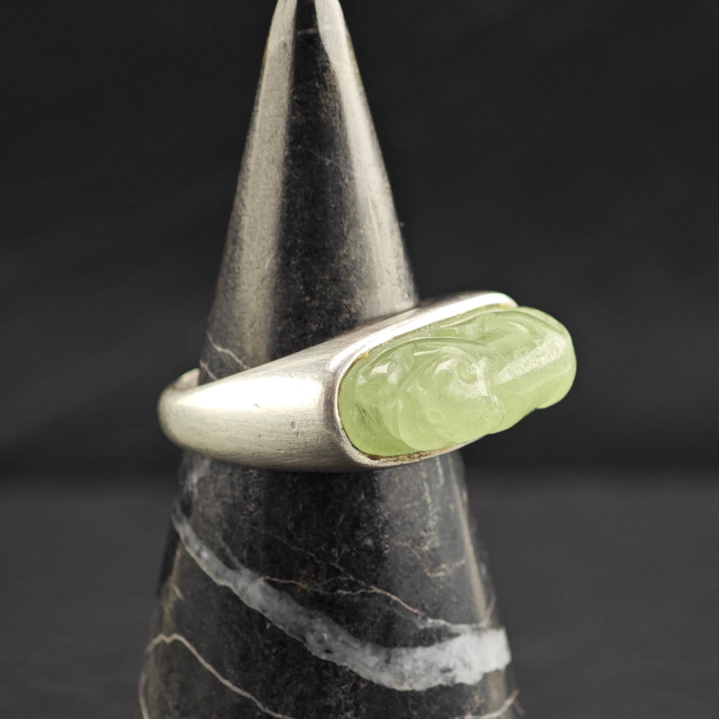 Carved Jade Sterling Silver Band Sz 6 1/4 R6710
