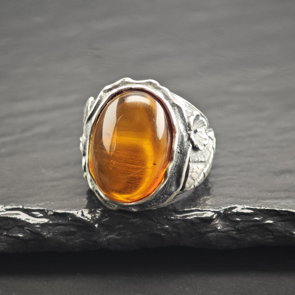 Israel Oval Amber Floral Sterling Silver Ring Sz 6 R6752