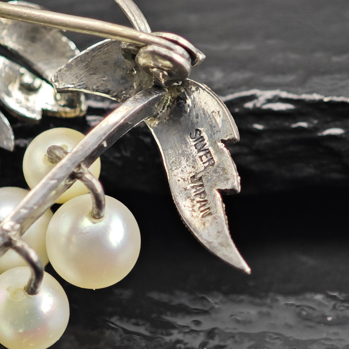 Japan Akoya Cultured Pearls, Grape Vine Sterling Silver Brooch B2260