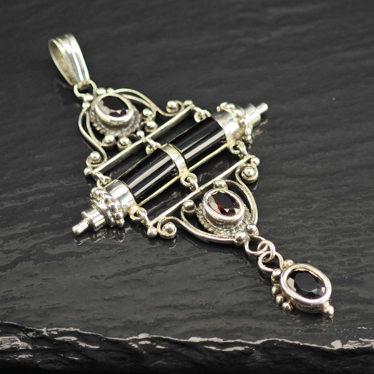 Garnet & Onyx Sterling Silver Pendant P3100