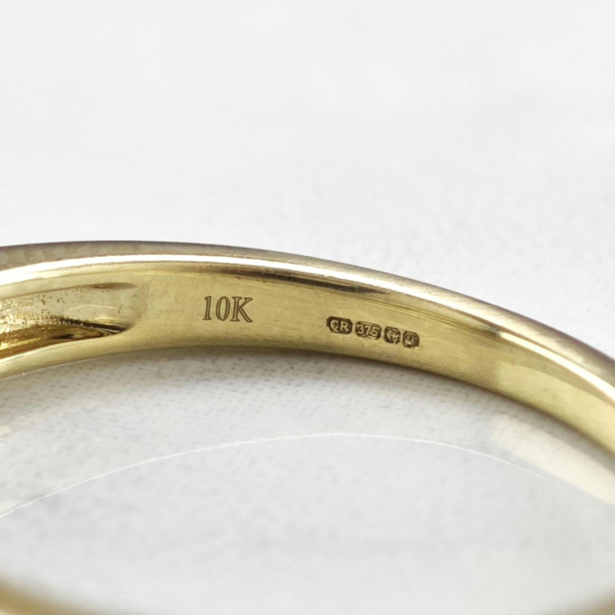 Invisible Set Diamonds 10K Yellow Gold Ring Sz 8 R6779