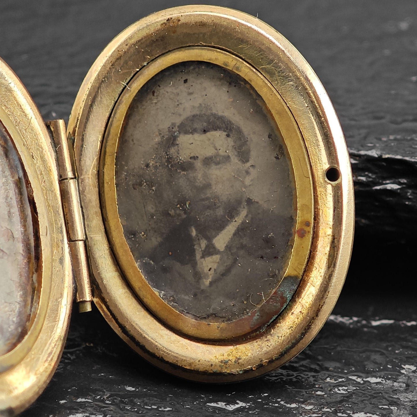 Antique Picture Pendant Locket Gold Filled P3028