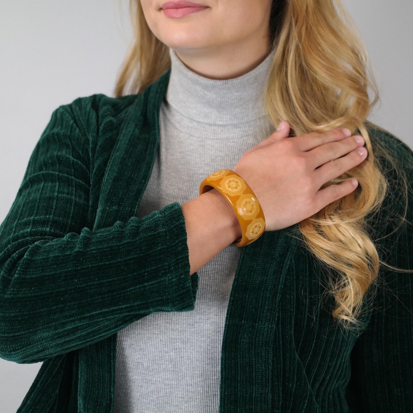 Tiffany & Co. Paloma Picasso Tan Caramel Zellige Resin Bracelet Sz 7"