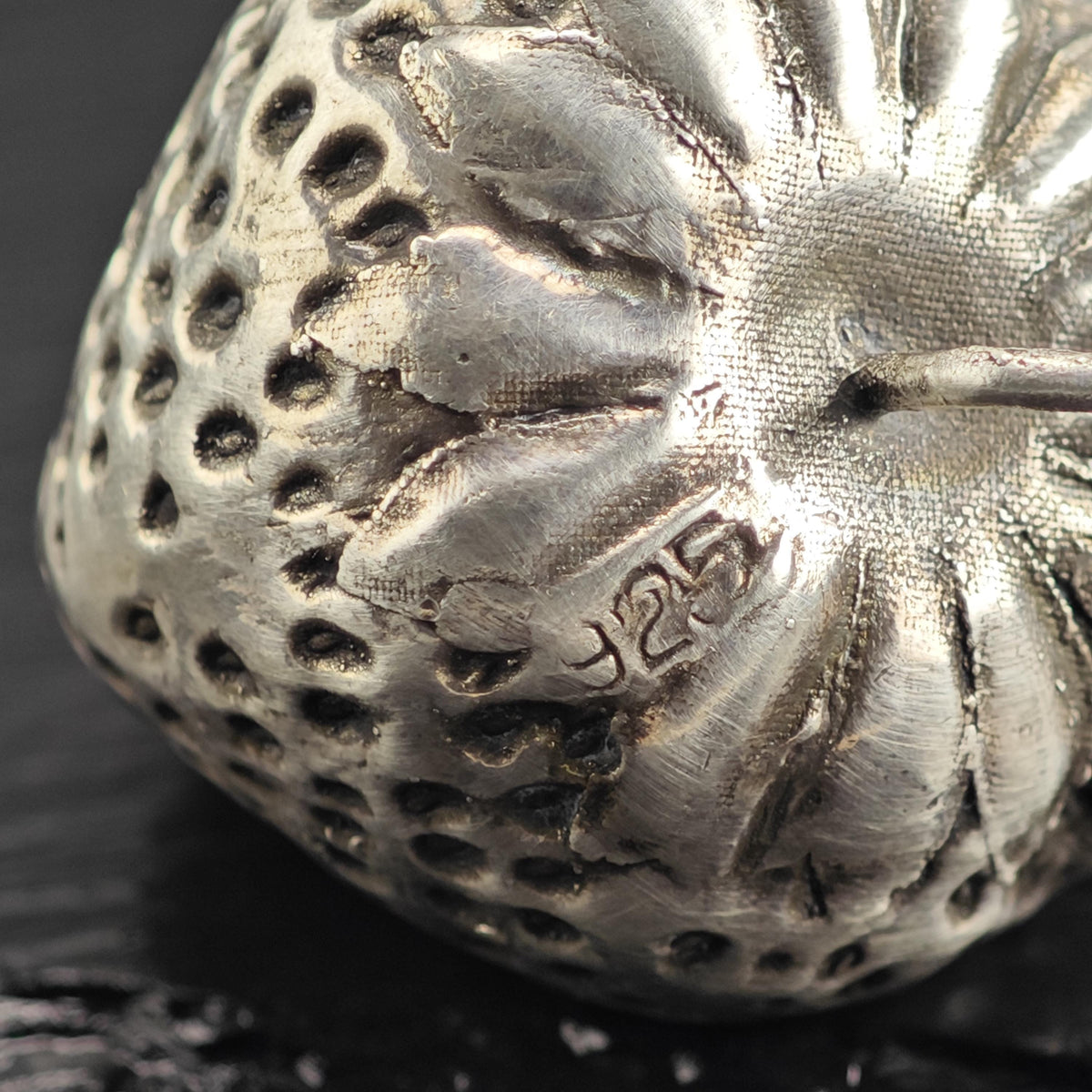 Vintage Silver Strawberry Trinket Sterling Silver MISC0398