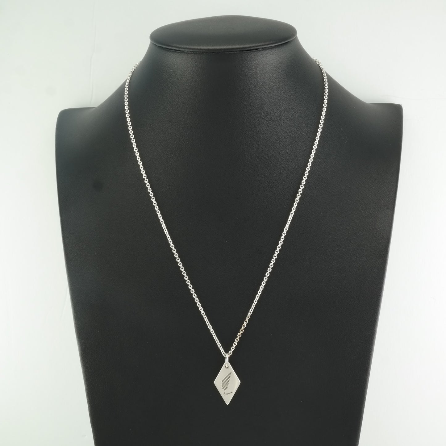 Vintage Tiffany & Co. Olympic Sterling Silver Nike Women's 15K Toronto 2015 Necklace N2090