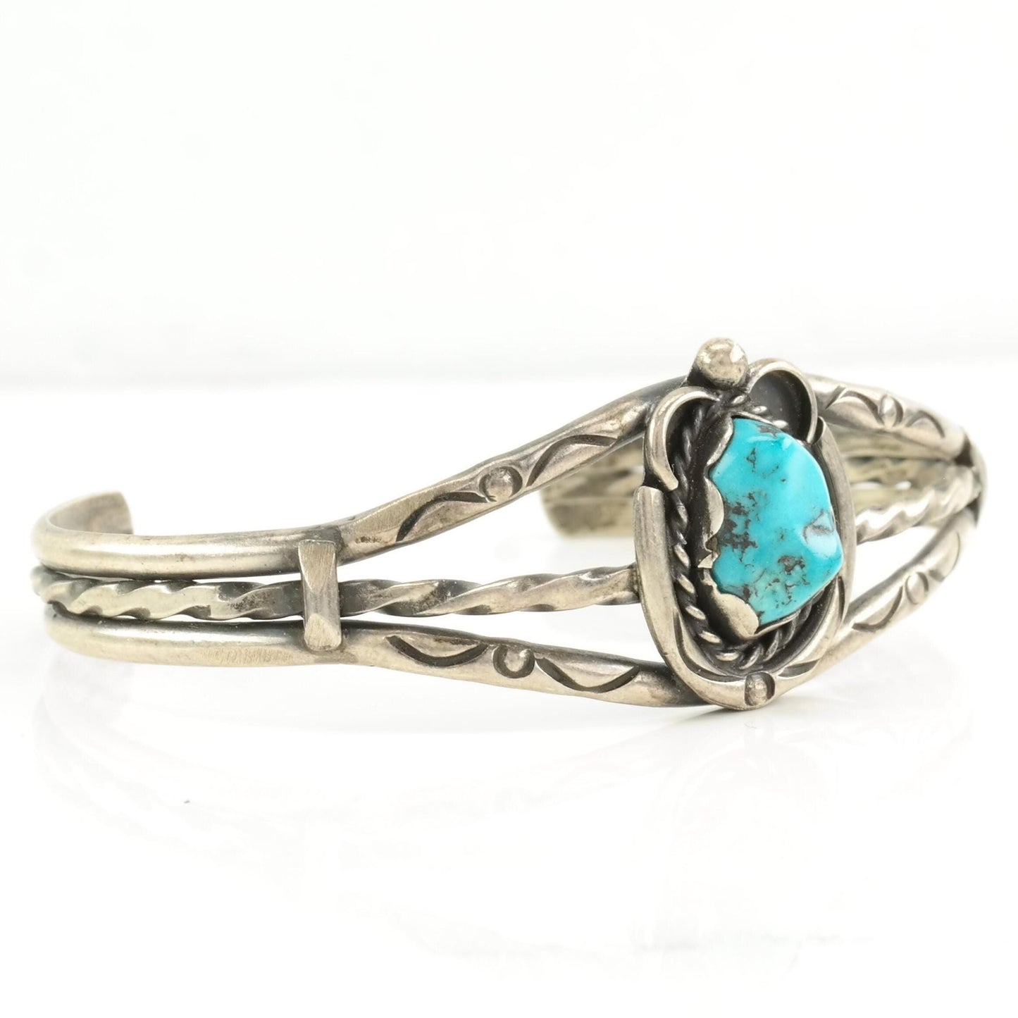 Native American Sterling Silver Cuff Bracelet Blue Turquoise