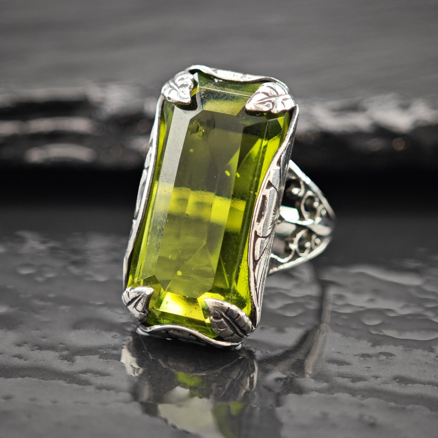 Long Green Glass Filigree Ring Sterling Silver Size 3 3/4