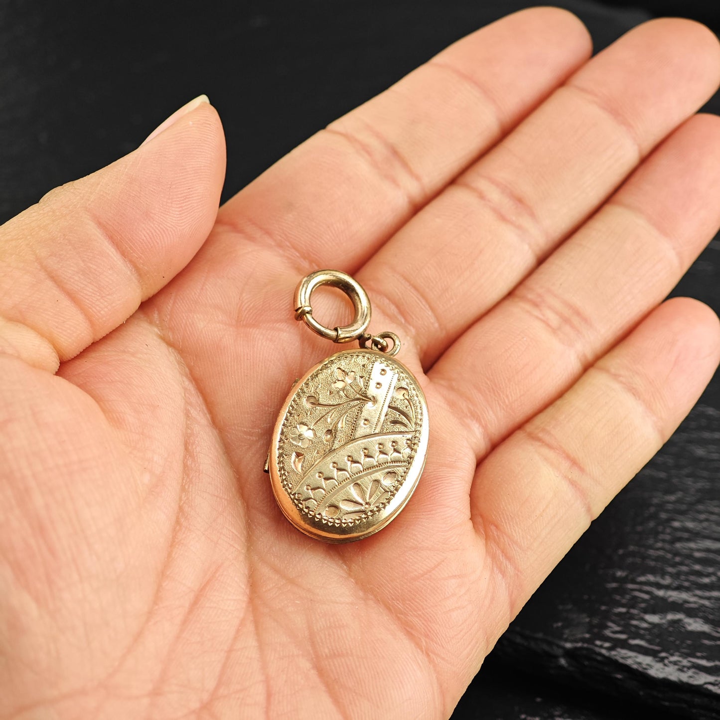 Antique Picture Pendant Locket Gold Filled P3028