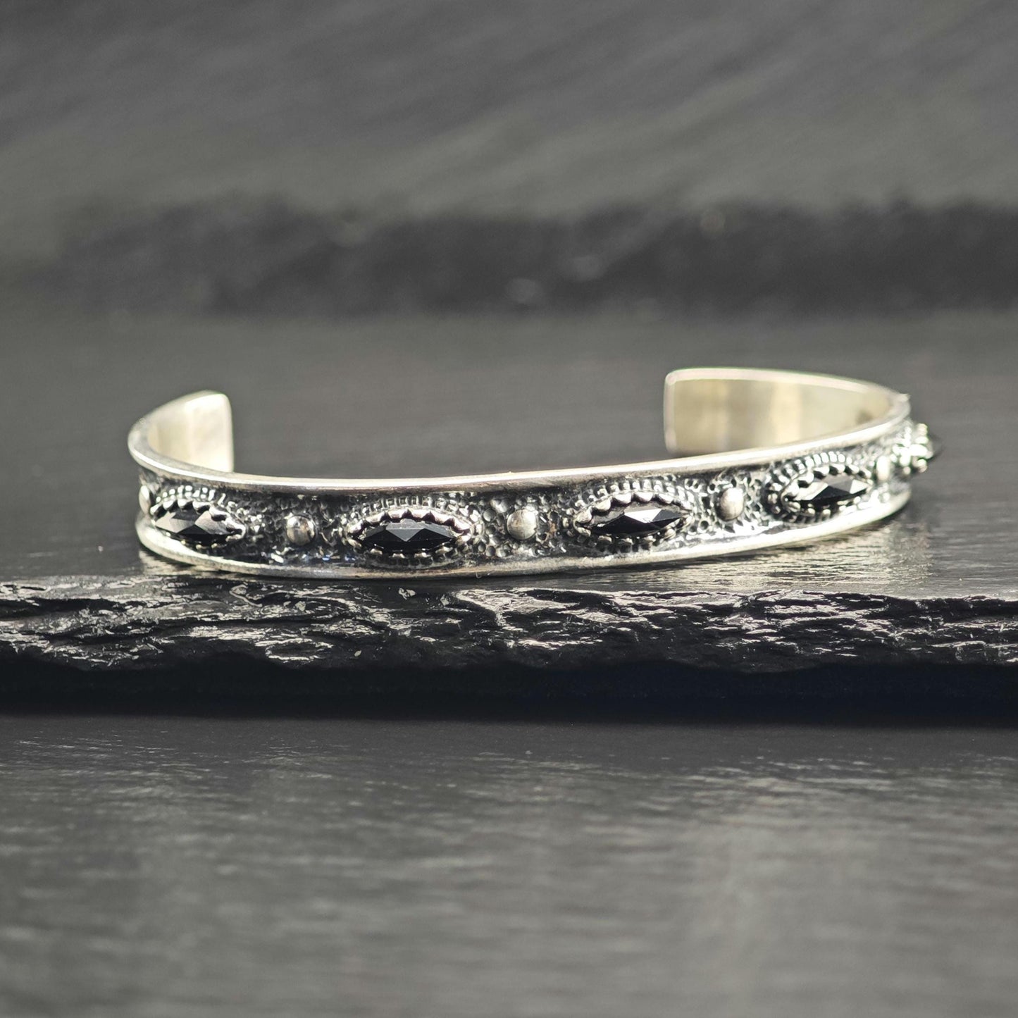 Vintage Carolyn Pollack Onyx Sterling Silver Cuff Sz 6 3/4" BR3131