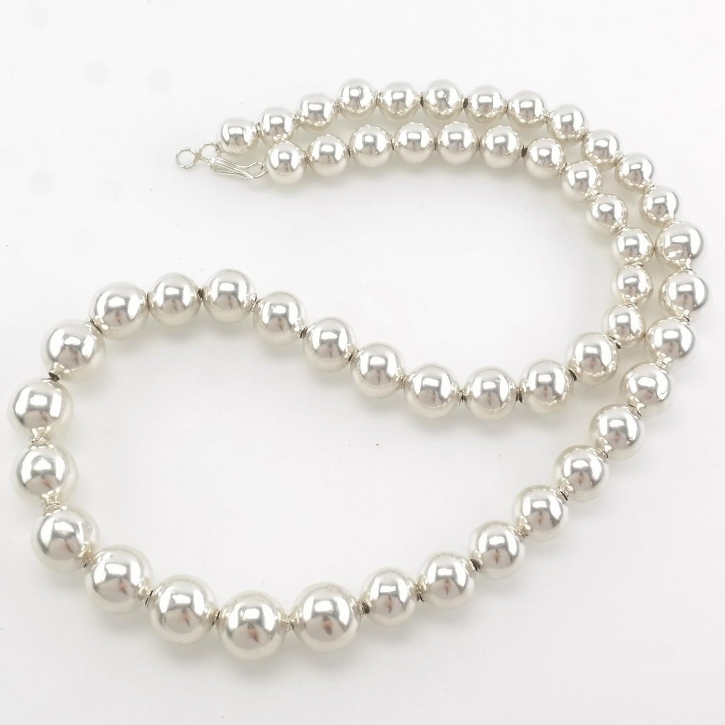 Vintage Southwest Sterling Silver 14 - 10mm Graduating Bead Necklace