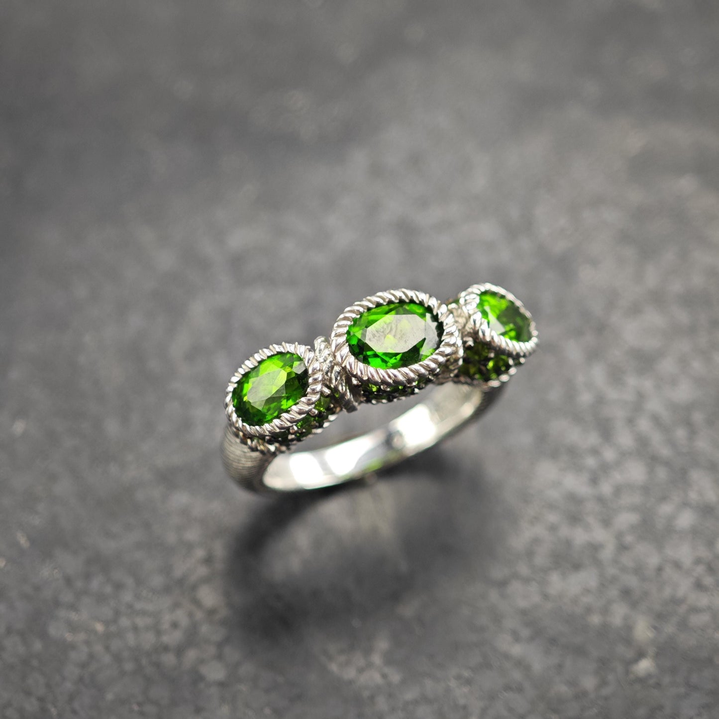 Vintage Judith Ripka Diopside Sterling Silver Ring Sz 6 R6582