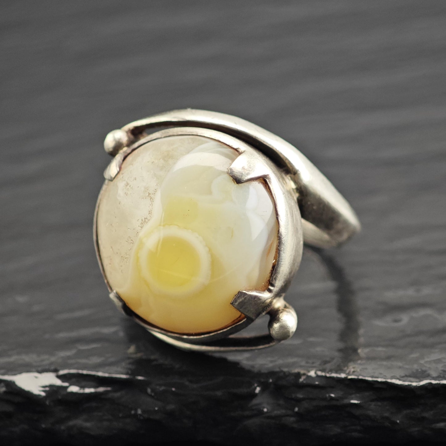 White Agate Sterling Silver Ring Sz 8 3/4 R6636