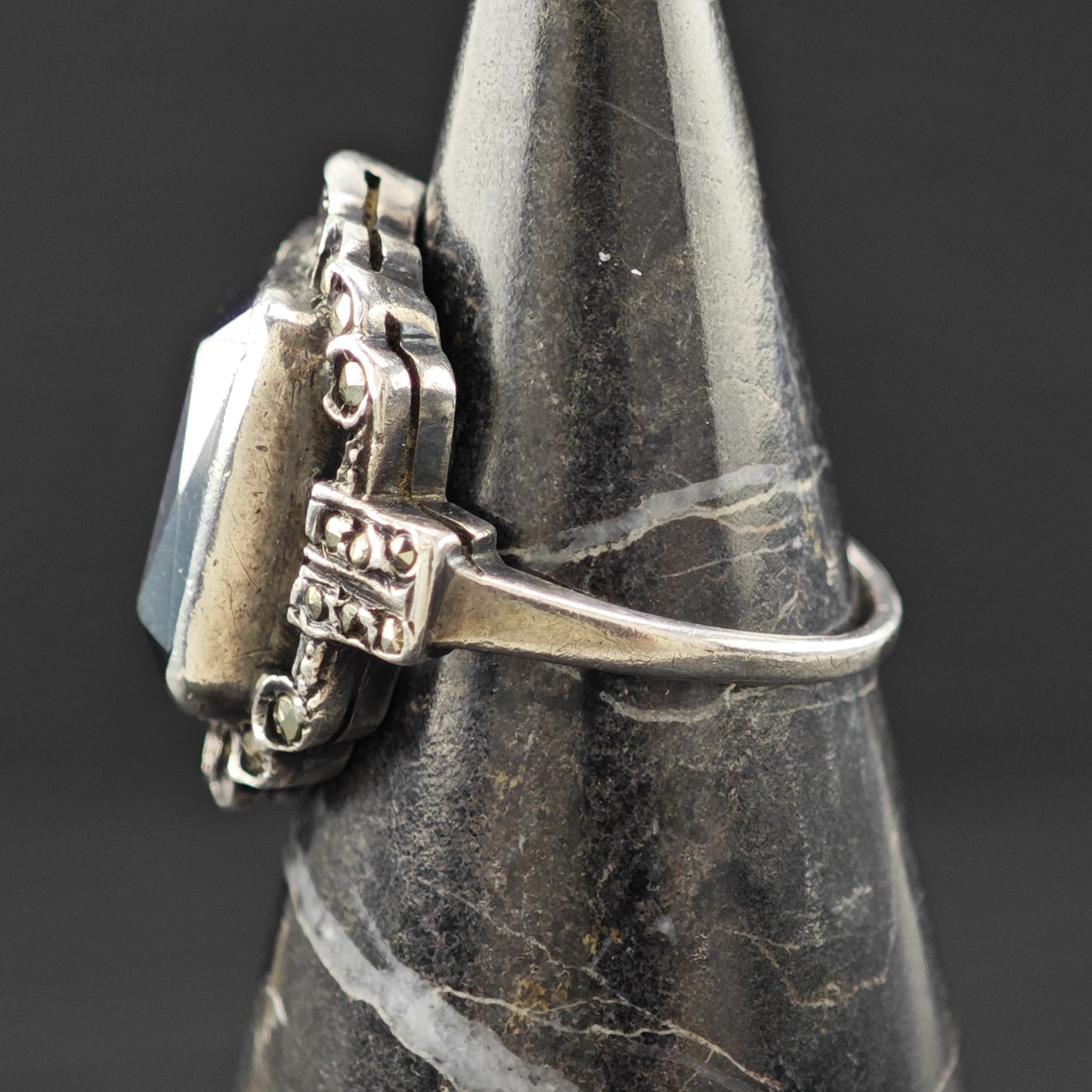Art Deco Hematite Marcasite Ring Sterling Silver Sz 5 1/4 R6151
