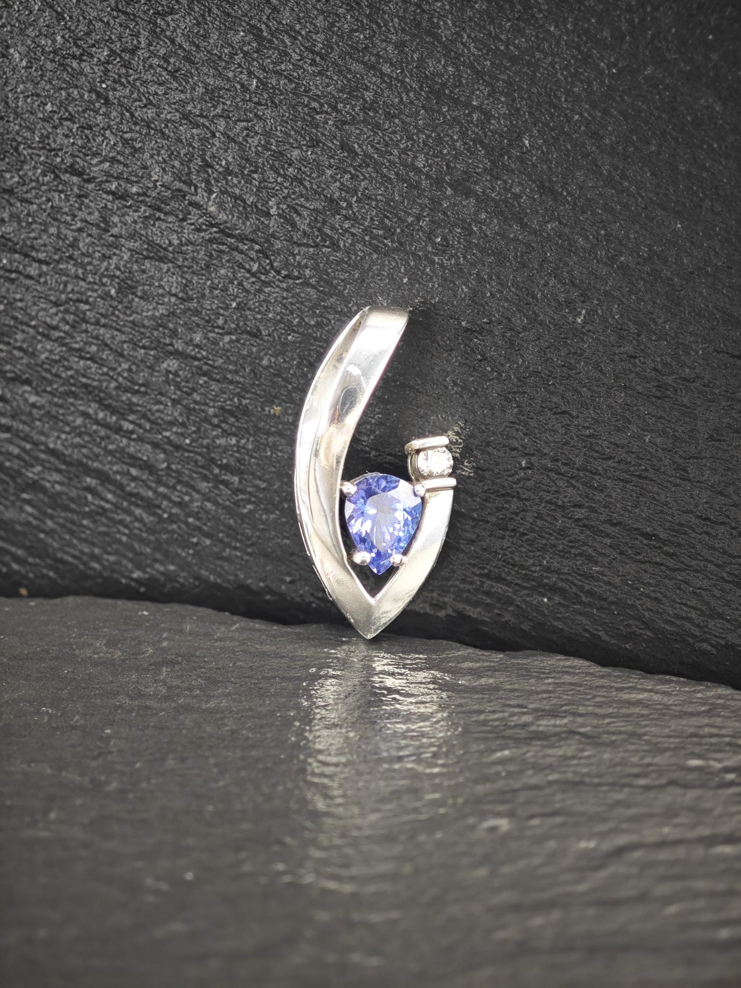 Scott Kay 1.88ct Tanzanite, Diamond Pendant Sterling Silver P2721