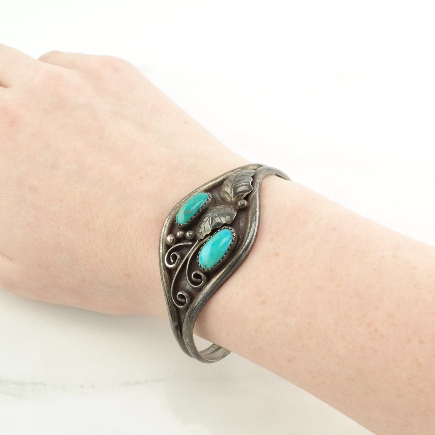 Teddy Goodluck Sterling Silver Cuff Bracelet Blue Turquoise Floral