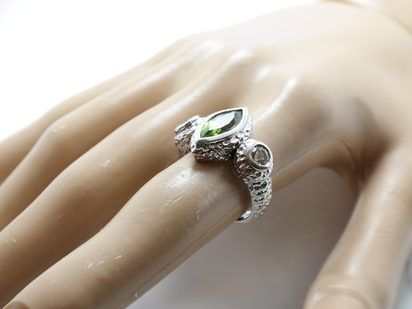 Ring Peridot Topaz Sterling Silver Size 7 3/4