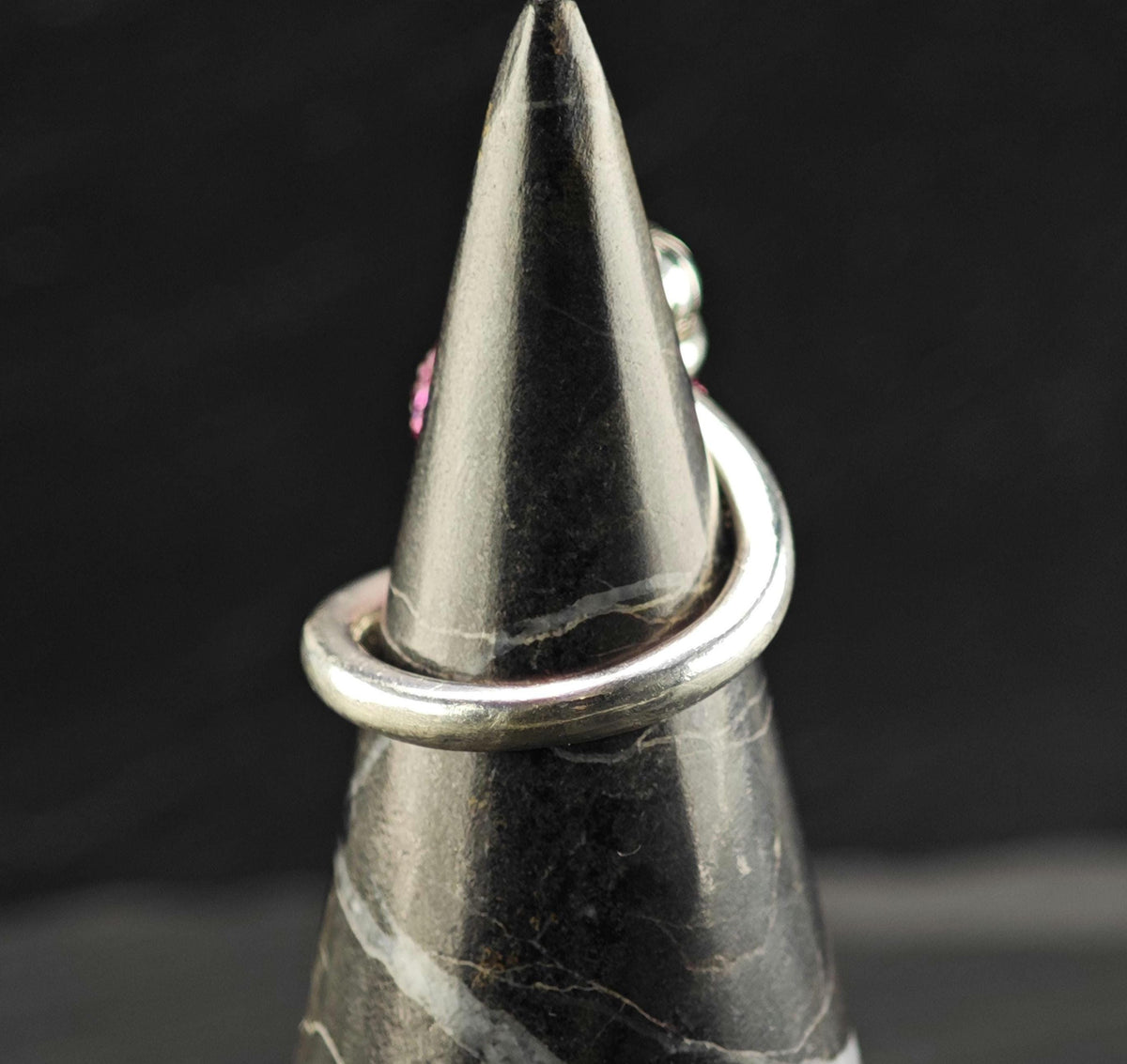 Vintage Whimsy Pink Stone Rotating Bead Sterling Silver Ring Sz 4 1/2 R6835