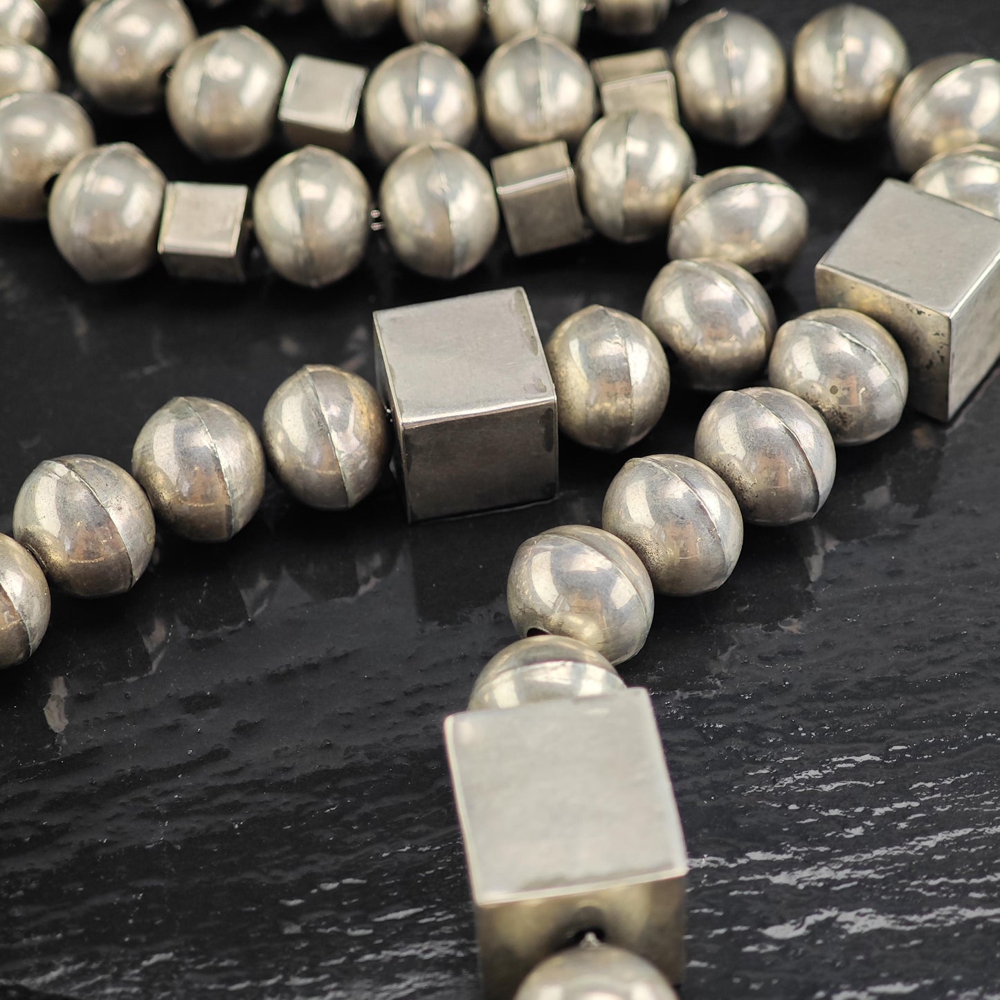 Vintage Native American Sterling Silver 13mm Beaded Necklace N2717