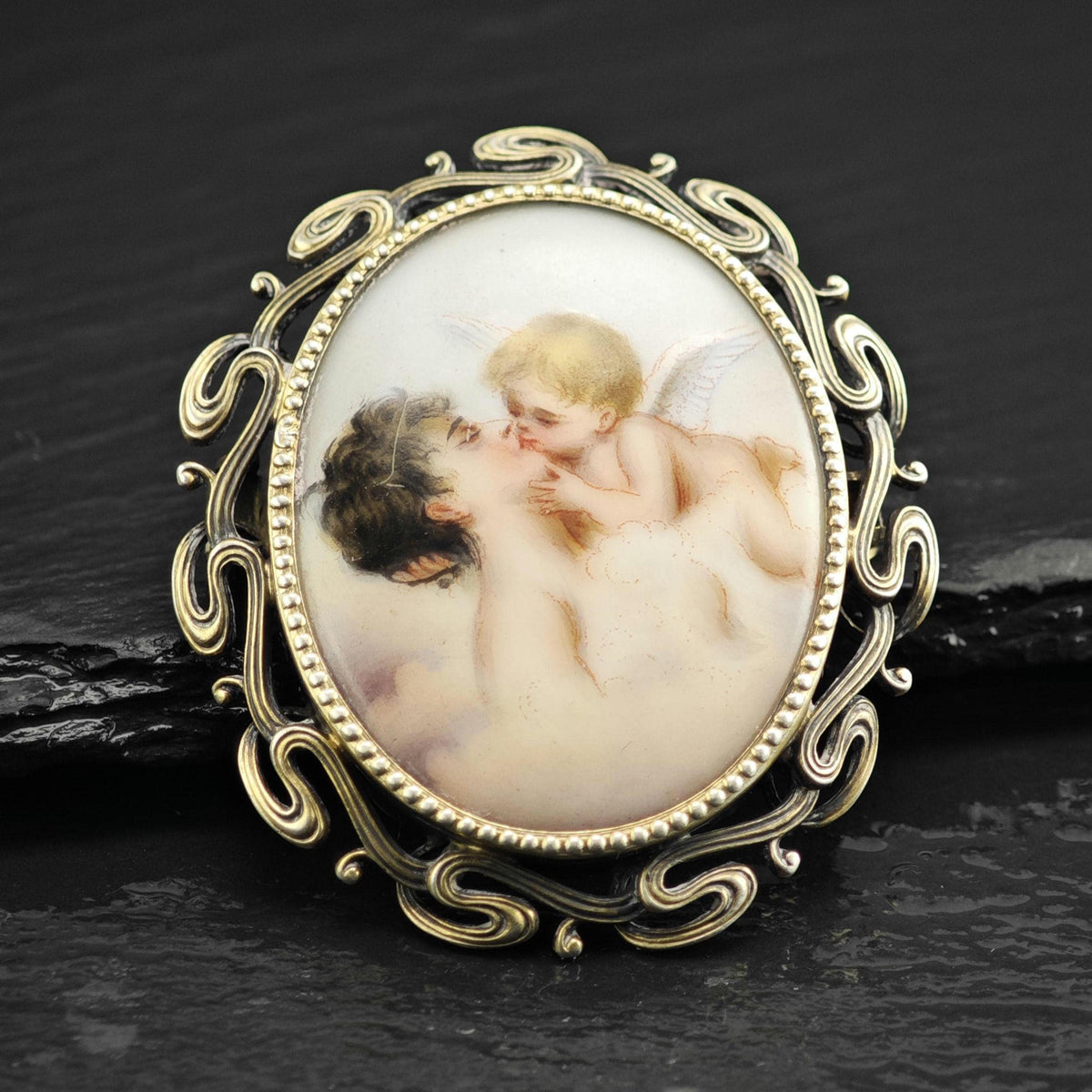French Porcelain Painted Cupids Kiss Sterling Silver Brooch B2239