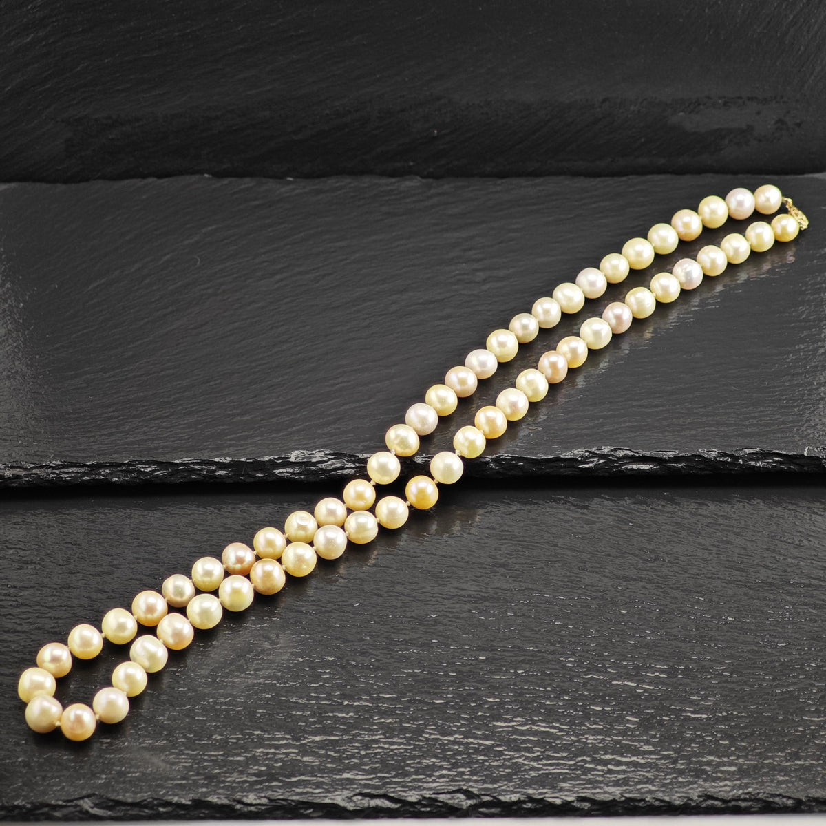 9mm Cream Overtone Pearl, 14K Gold Clasp Beaded Necklace N2788