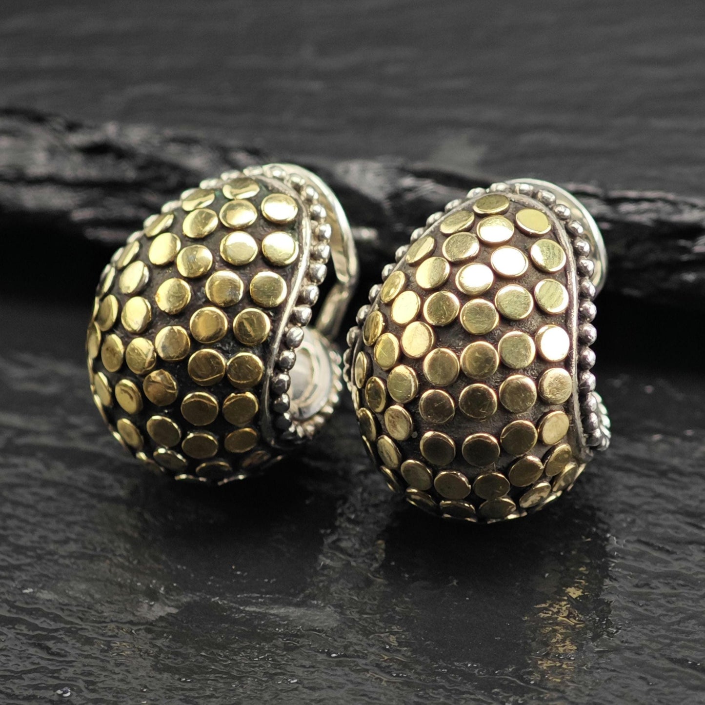 Vintage John Hardy 18K Gold Accent Scallop Omega Back Sterling Silver Earrings ER3194