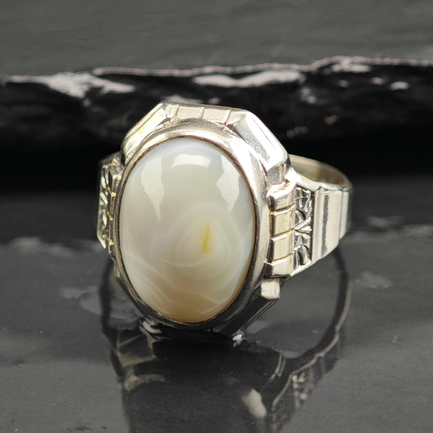 Art Deco White Agate Sterling Silver Ring Sz 8 3/4 R6640