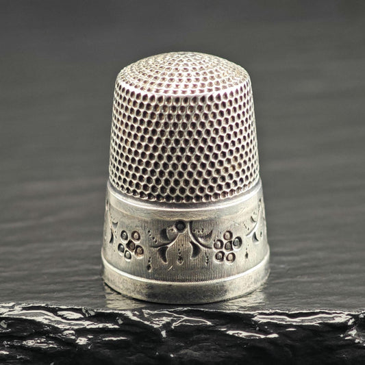 Art Nouveau Bell Company Sterling Silver Thimble MISC0400
