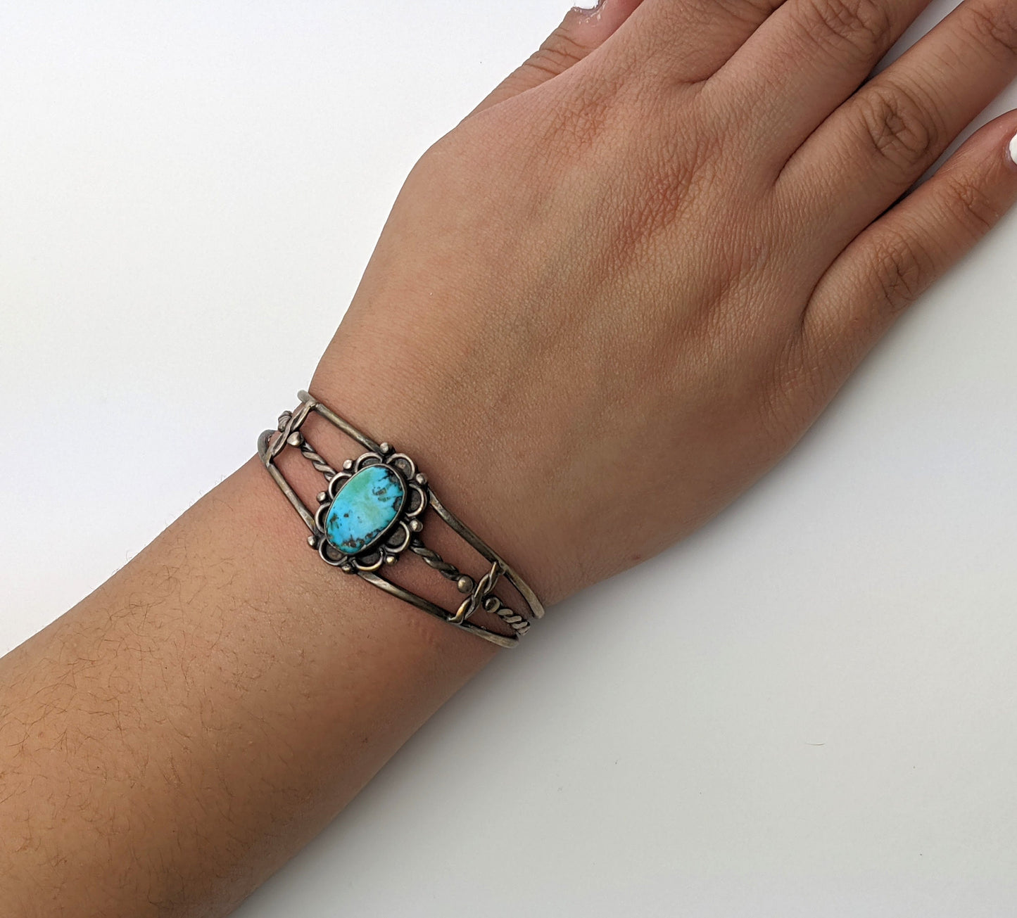 Native American Sterling Silver Cuff Bracelet Blue, Green Shade Fred Harvey Era Turquoise